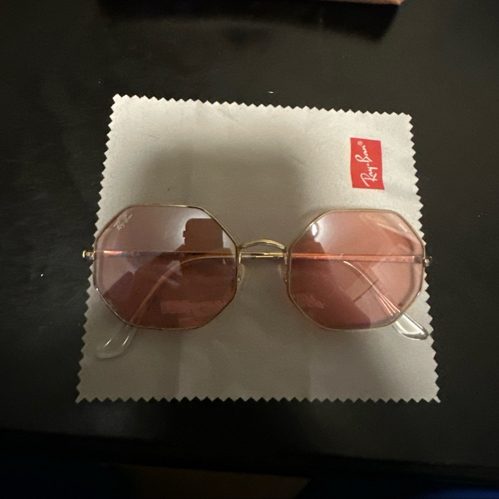 Ray-Ban Pink Aviator Sunglasses
